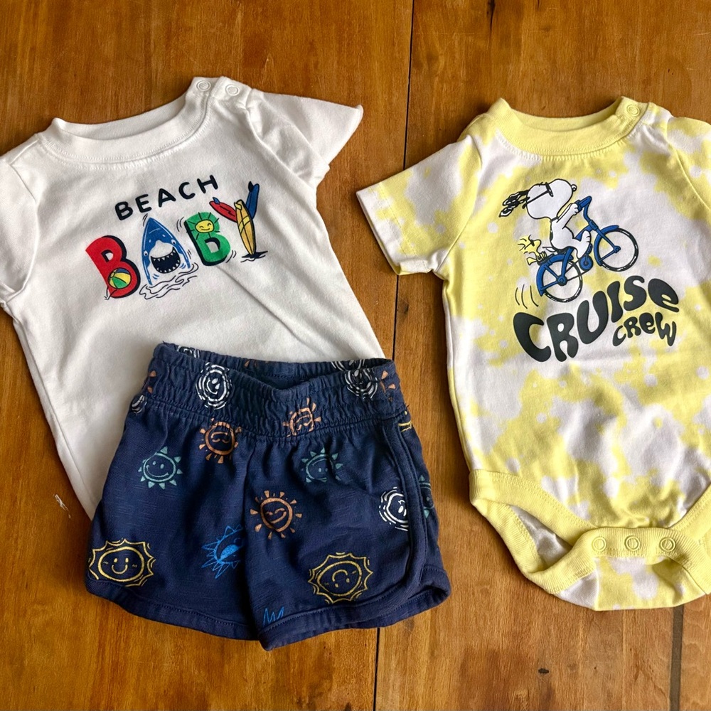 Garanimals White and Yellow Bodysuits with Navy Shorts Set